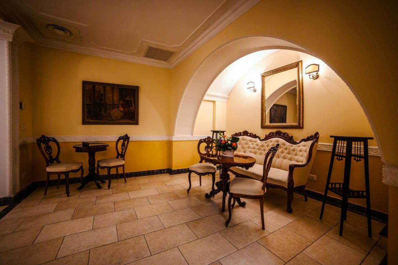 Hotel Iosefin Residence Timisoara Ngoại thất bức ảnh